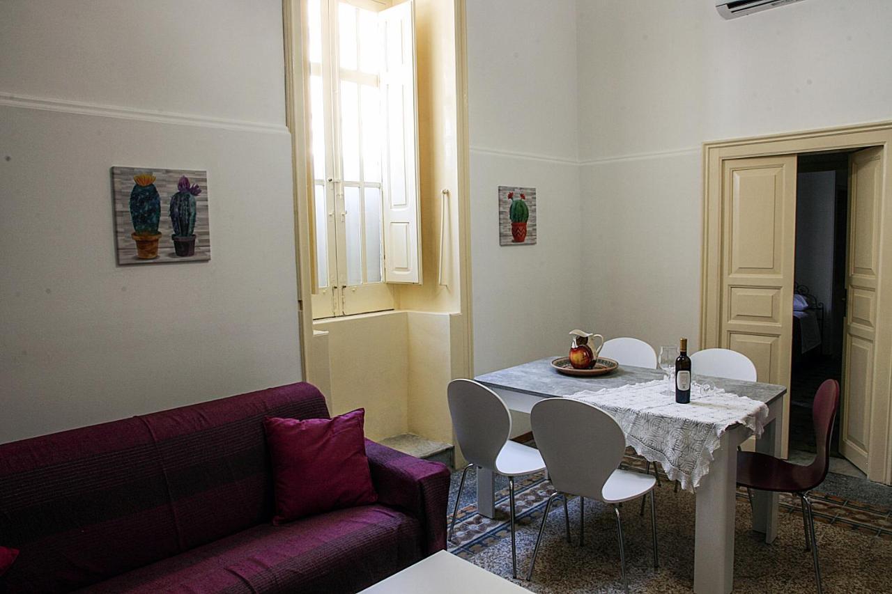Palazzo Nicastro Gh - Red House Apartment Avola Esterno foto